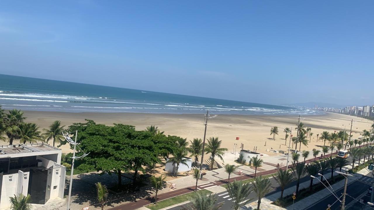 Apartment Predio Frente Pra Praia, Com Vista Lateral Mar, Apto 202 Praia Grande (Santos)